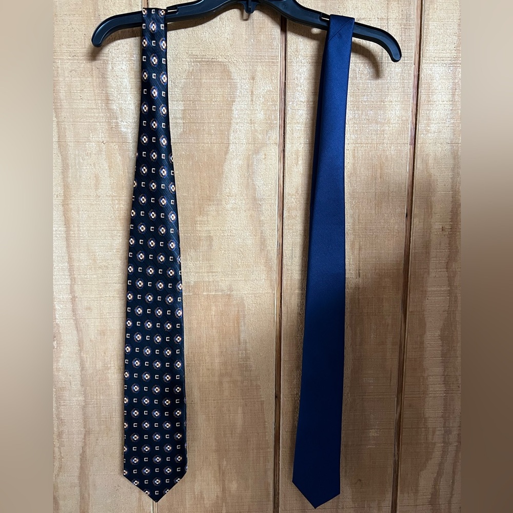 Elegant Navy and Patterned Ties Set
